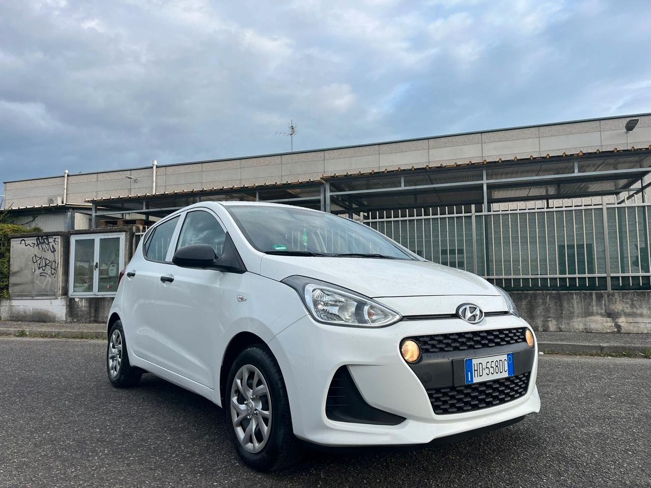 Hyundai i10 1.0 benz solo 39.000 km