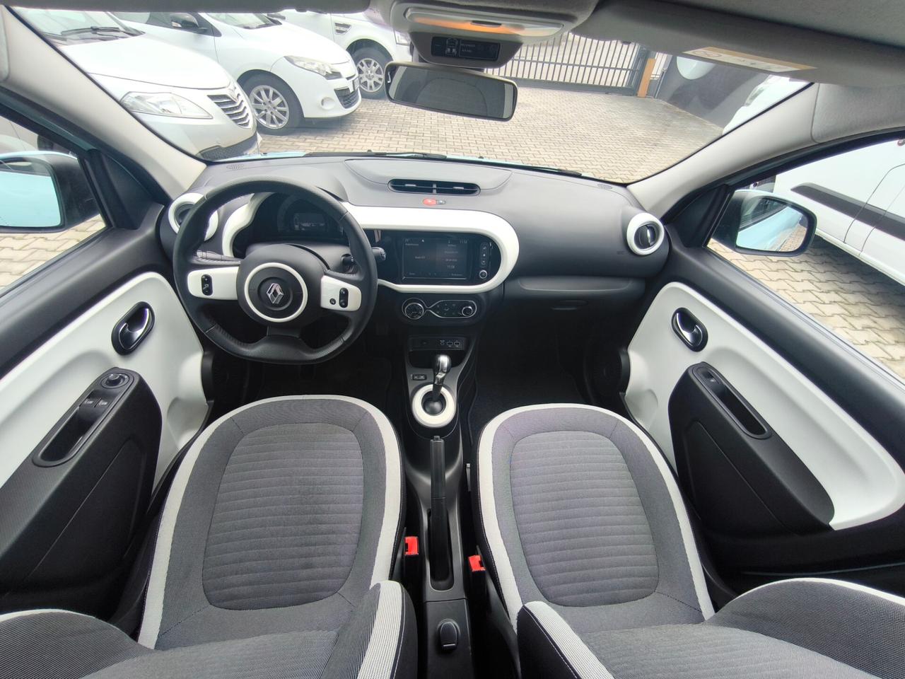 TWINGO ZEN ELETRIC-KM 48000-UNIPROPRIETARIO