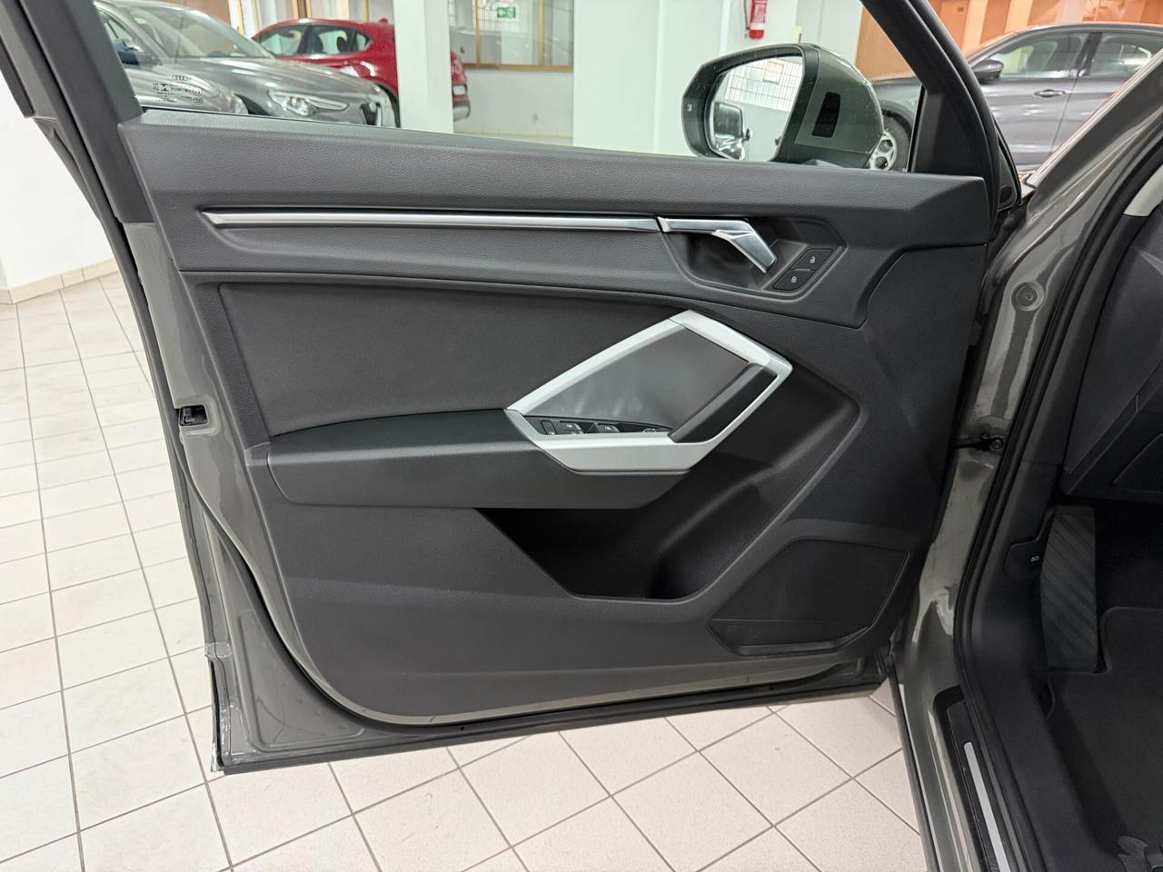 Audi Q3 35 2.0 TDI BUSINESS ADVANCED QUATTRO S-TRONIC 4 TELECAMERE VIRTUAL COCKPIT 18 RUOTINO BLIND