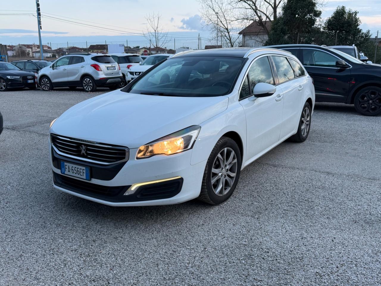 Peugeot 508 1.6 e-HDi 115 CV Stop&Start SW Business Mix