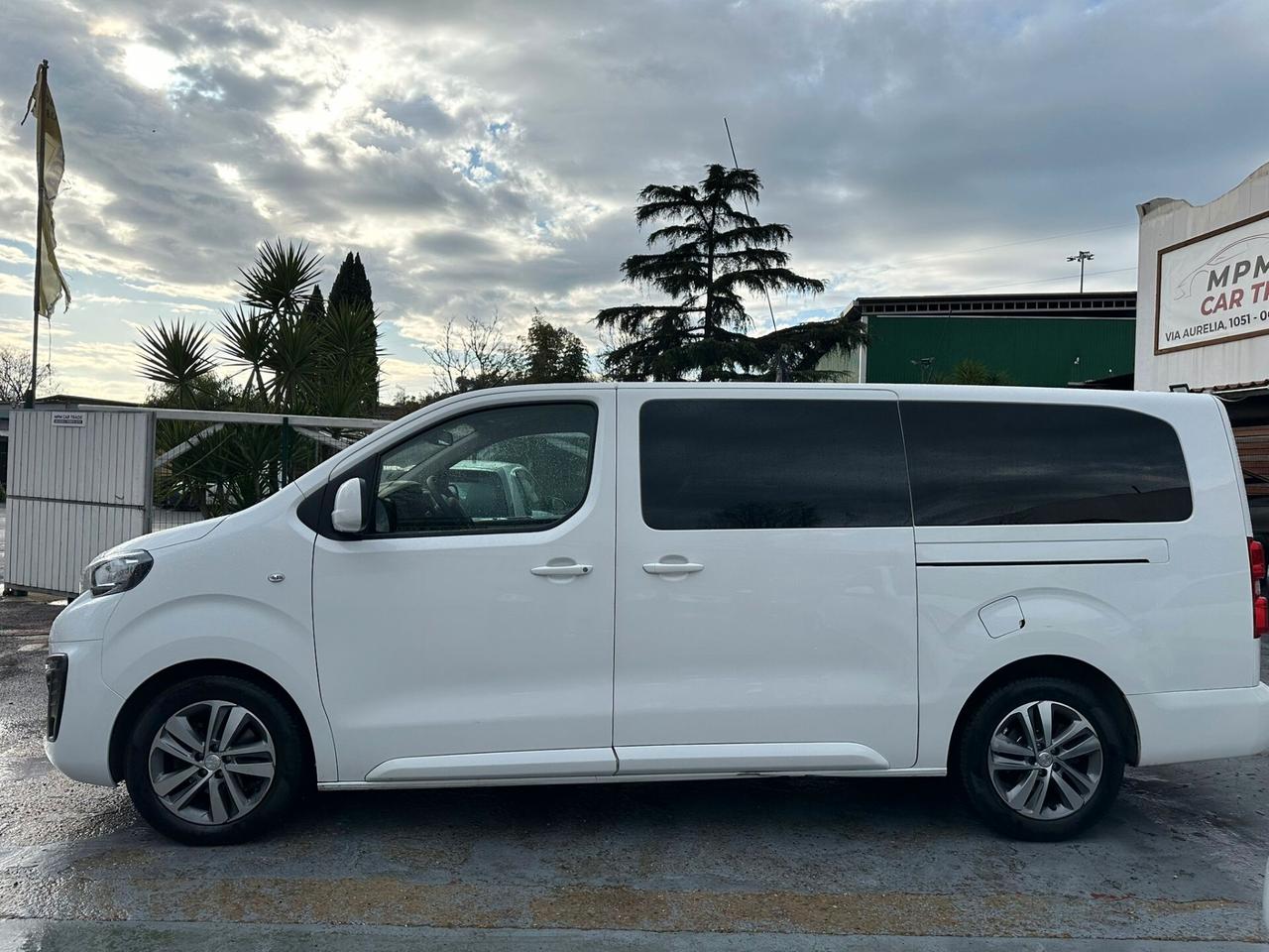 Peugeot Traveller BlueHDi 150 S&S Long Allure