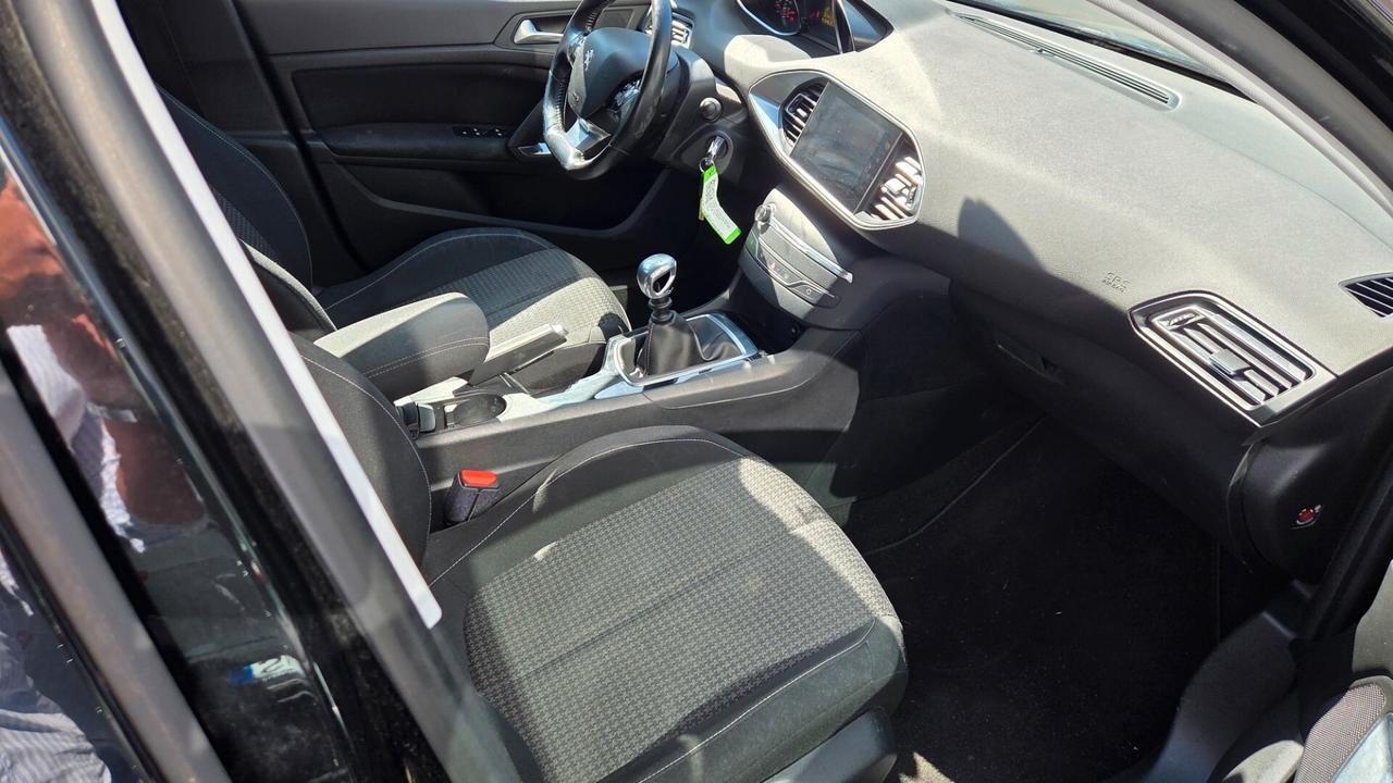 Peugeot 308 BlueHDi 130 S&S SW Active