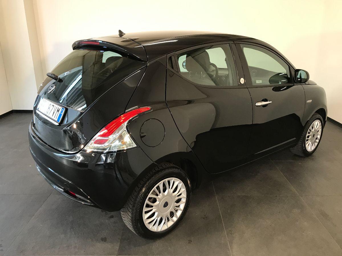 LANCIA Ypsilon 1.2 69 CV 5p. GPL Ecochic Gold