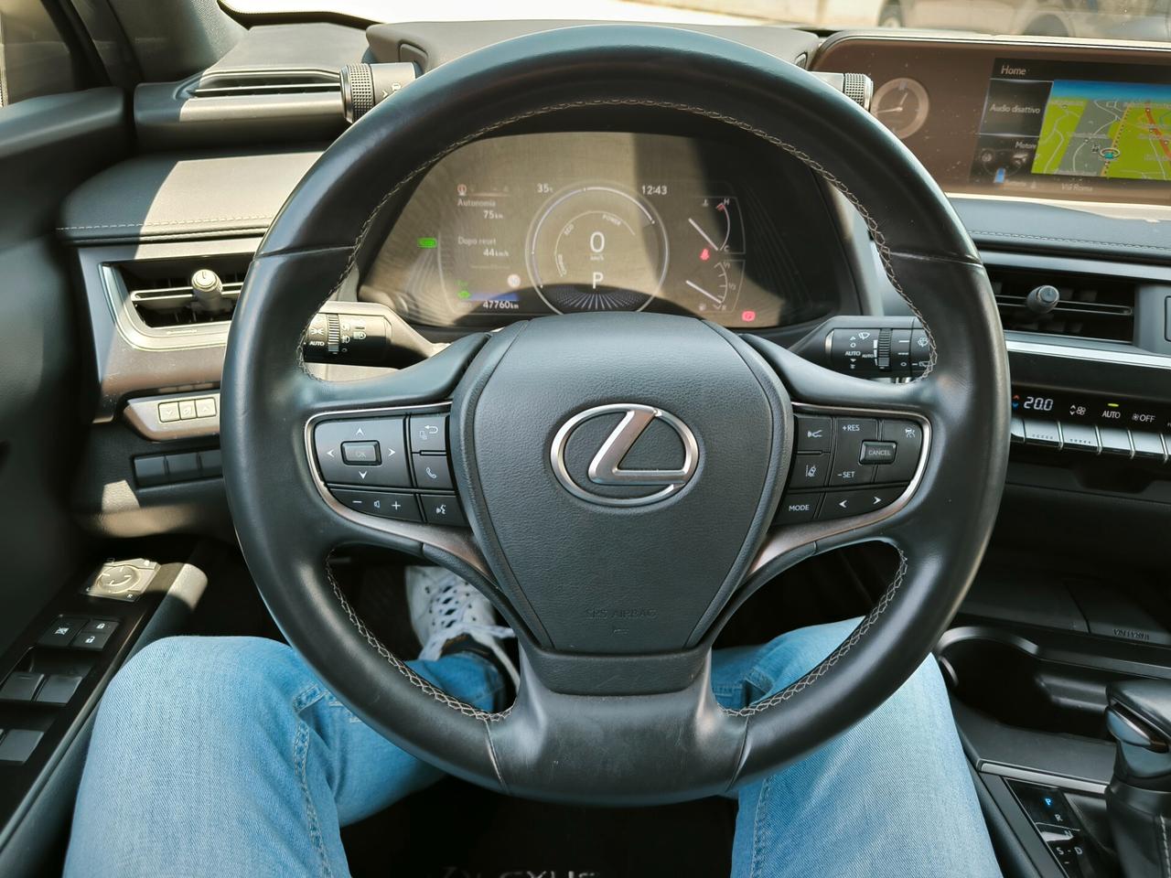 Lexus UX UX Hybrid Business