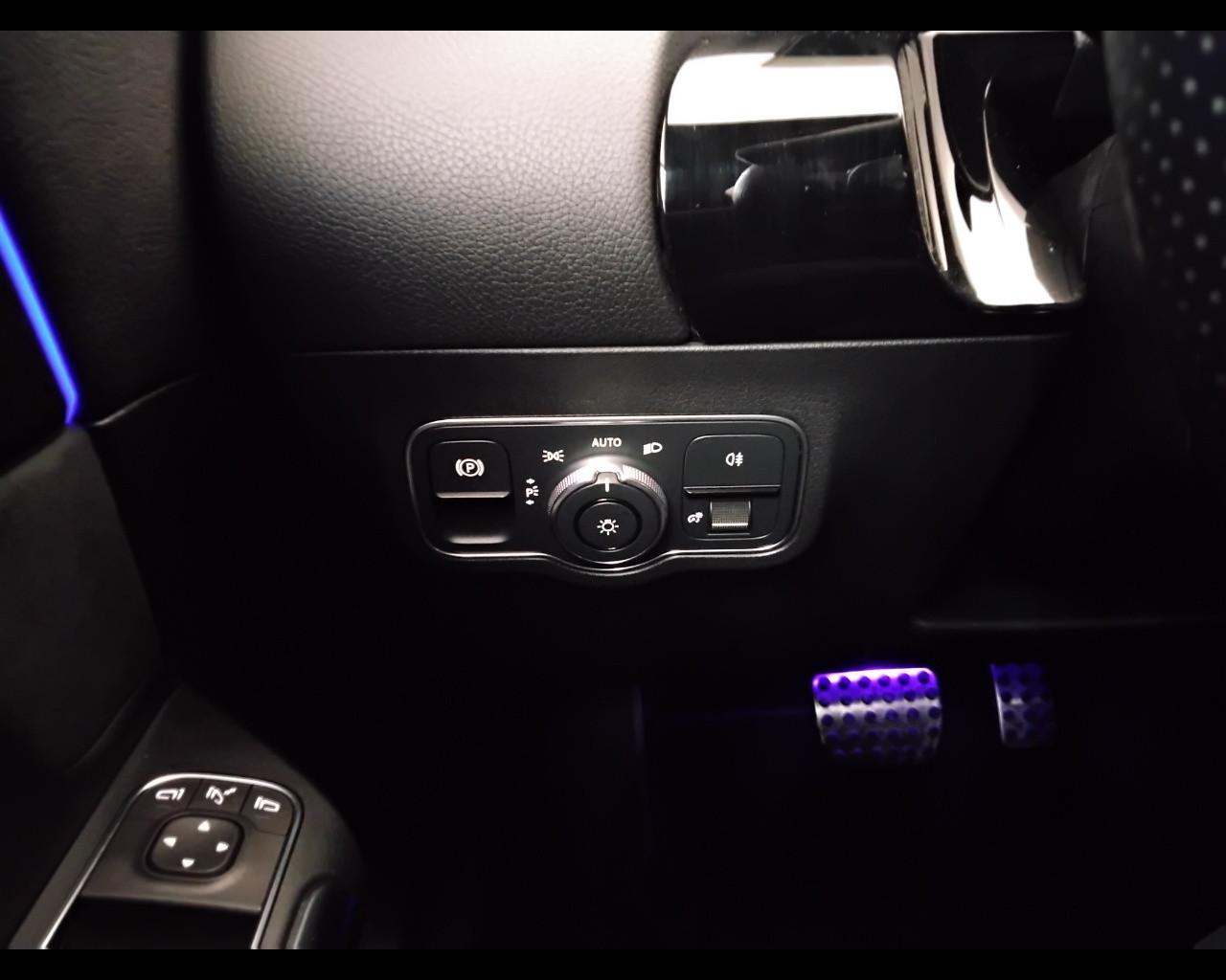 Mercedes-Benz GLA-H247 2020 - GLA 200 d Premium auto