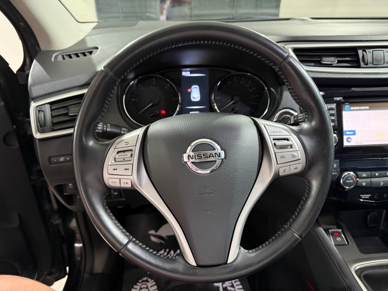 Nissan Qashqai 1.6 dCi 2WD Tekna CAMERA 360•