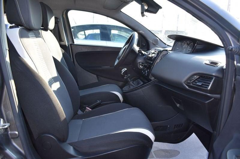 Lancia Ypsilon Ypsilon 1.2 8v Gold ecochic Gpl 69cv