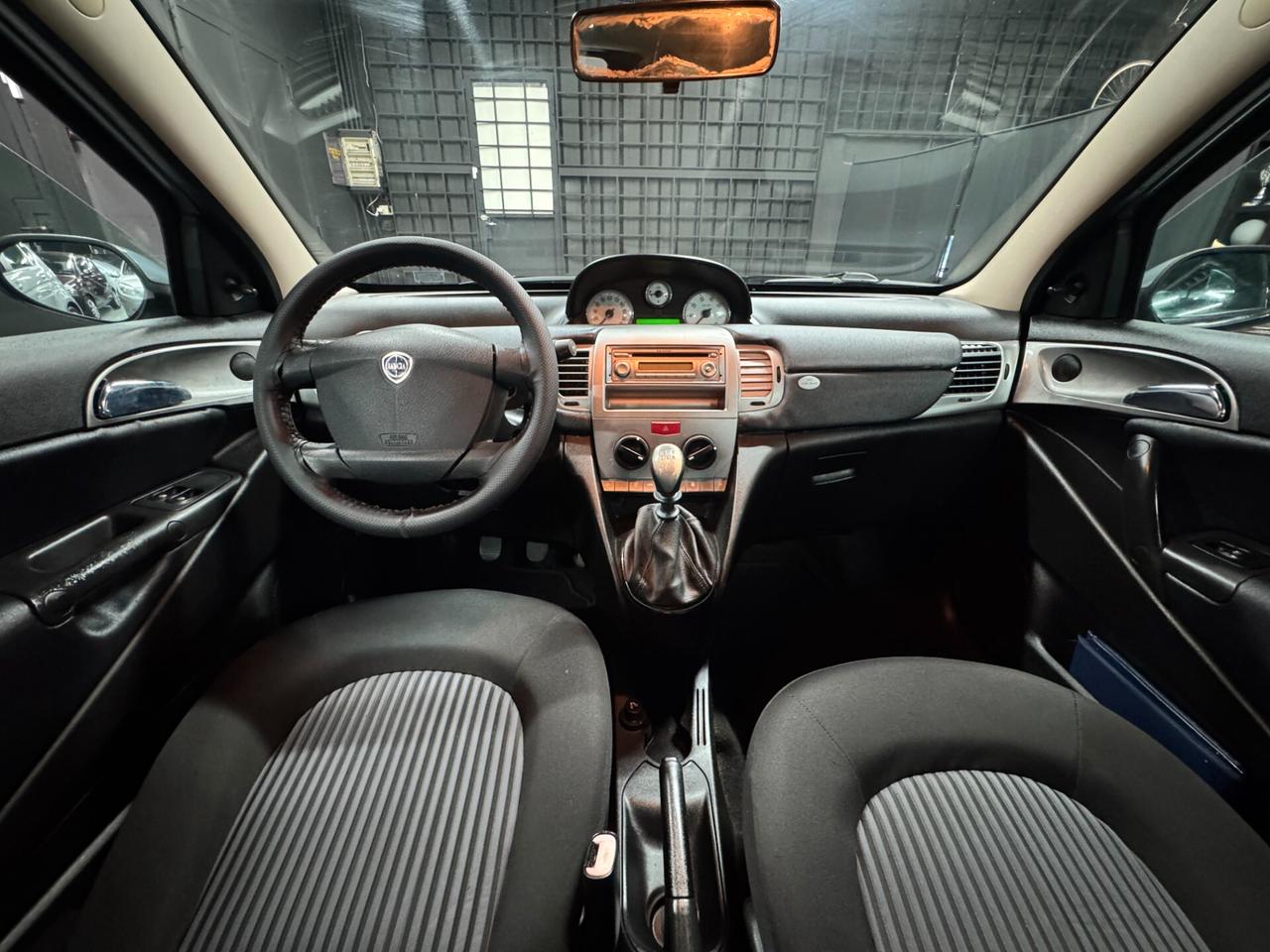 Lancia Ypsilon 1.2 Oro Neopatentati
