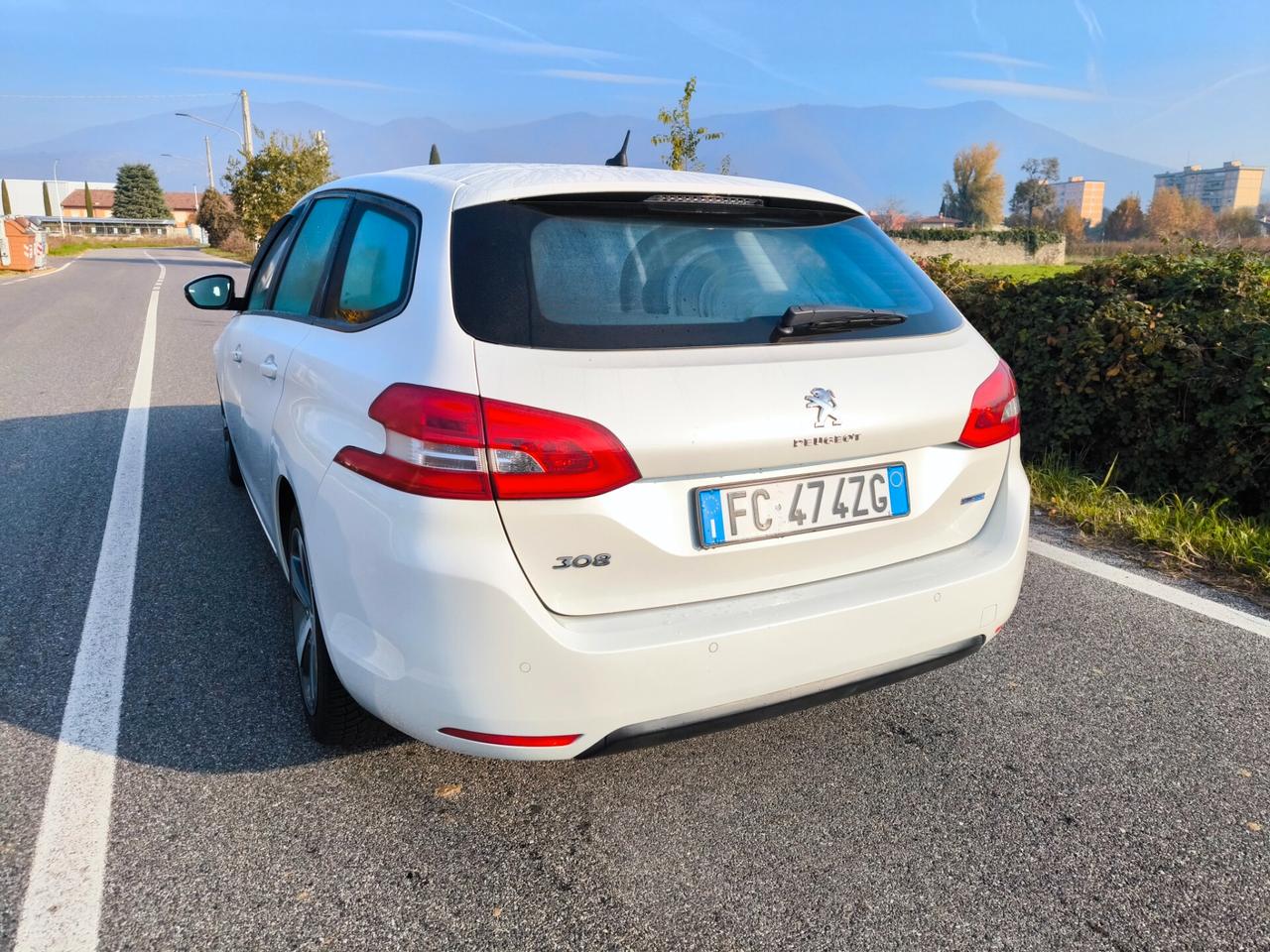 PEUGEOT 308 STATION WAGON 1,6 BLUEHDI-2016- EURO 6B