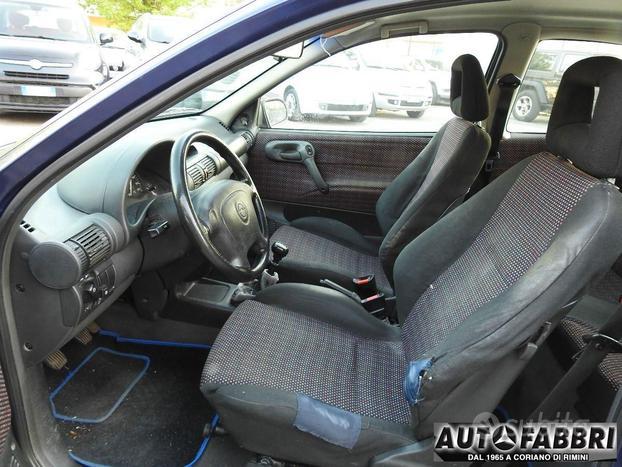 OPEL - Corsa - 1.4i 16V 3 porte Sport 1994