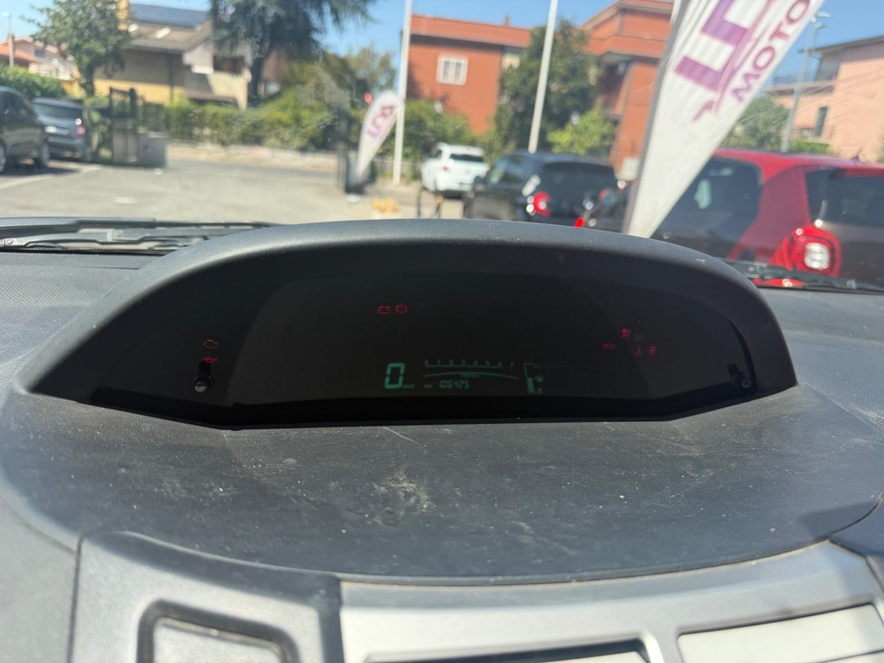 Toyota Yaris 1.3 5 porte Luna