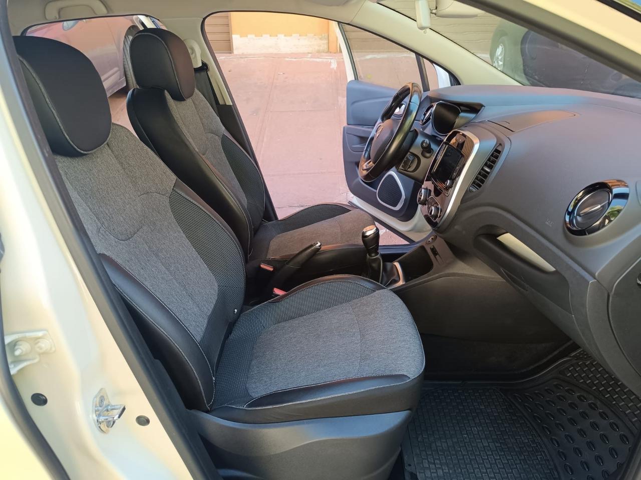 Renault Captur dCi 8V 90 CV Sport Edition2