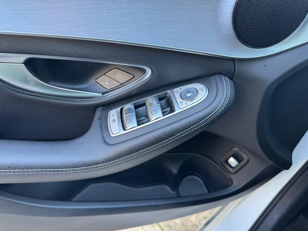 Mercedes-benz C 200 d Auto Premium