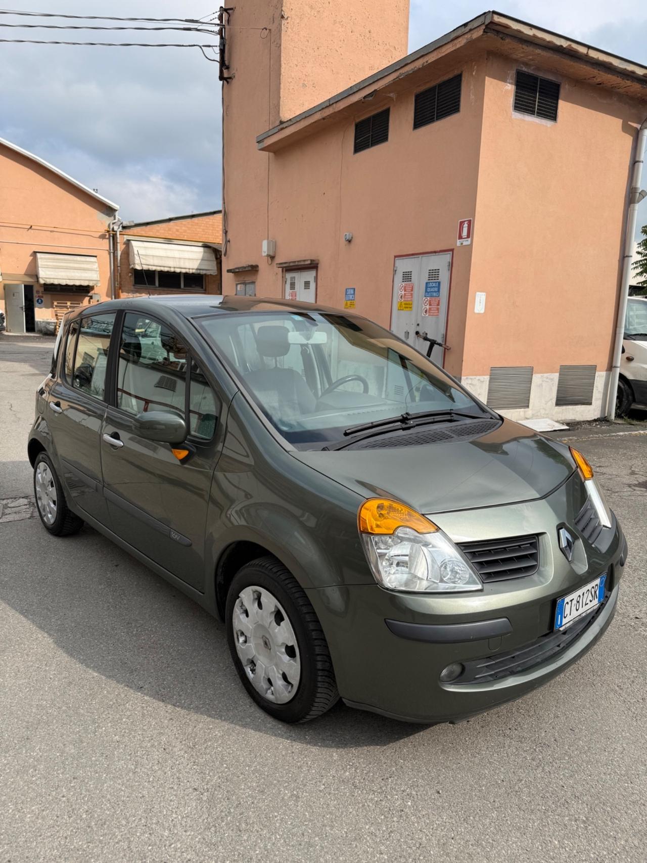 Renault Modus 1.2 16V Confort Dynamique