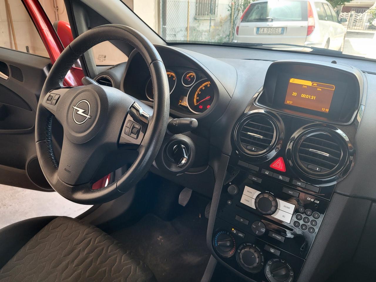Opel Corsa 1.2 85CV 5 porte GPL-TECH Edition