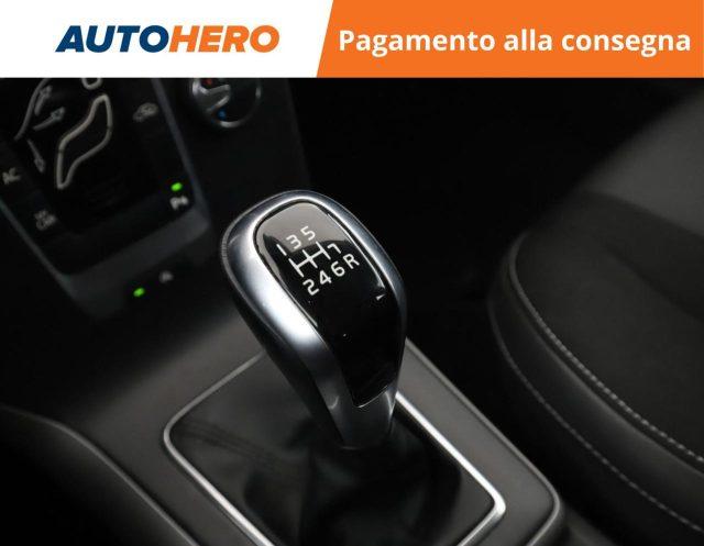 VOLVO V40 T2 Plus