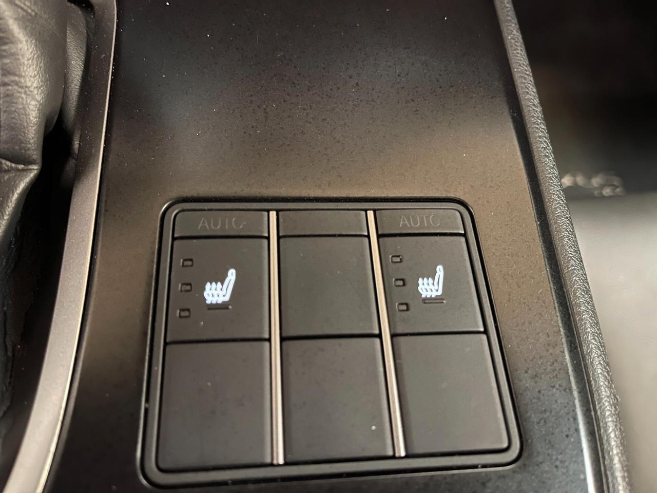 Lexus UX 250h Design F Sport cvt c.auto-LEGGI SOTTO