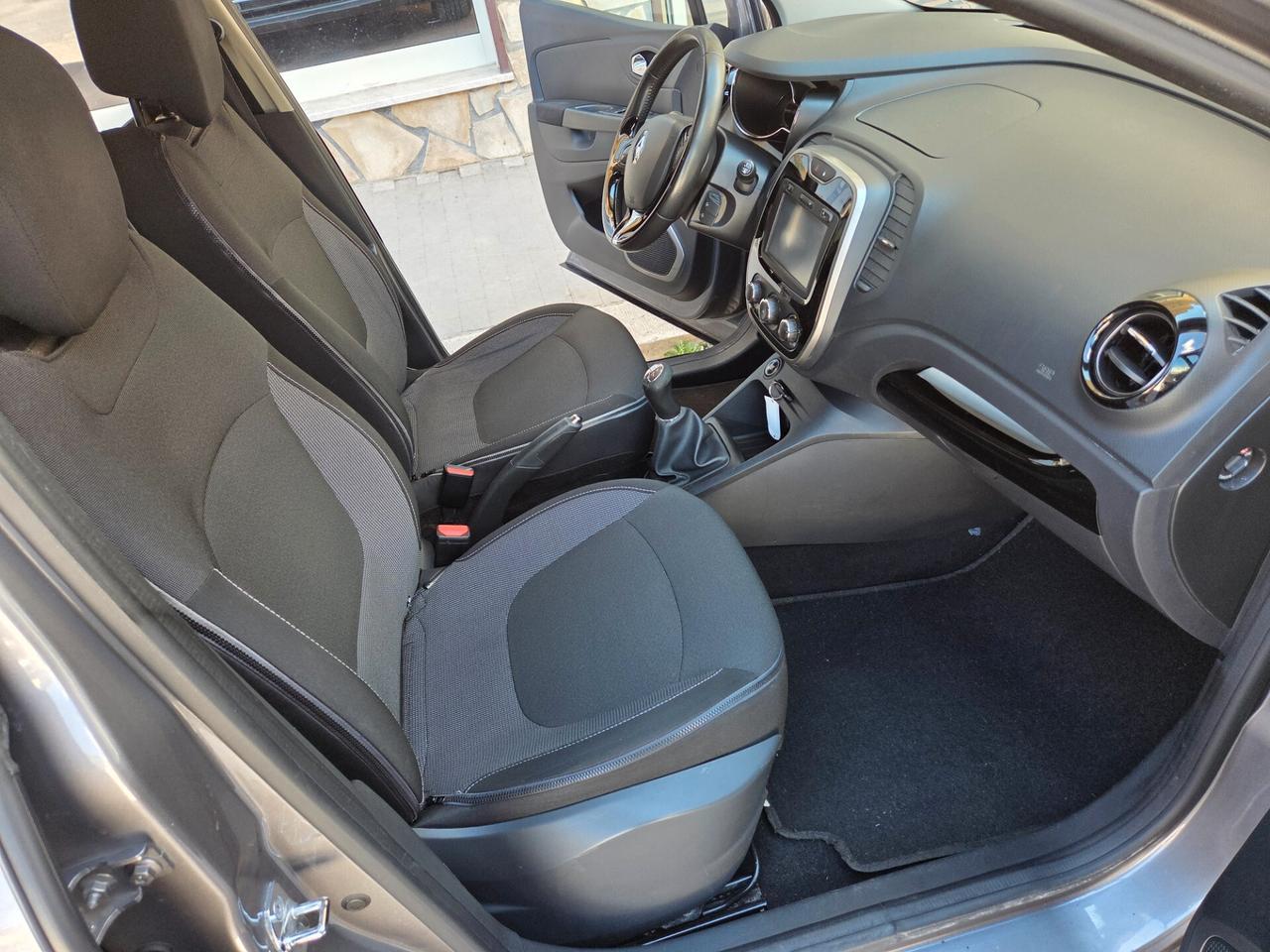 RENAULT CAPTUR 1.5 DCI 90 CV NAVIGATORE KM CERTIFIC
