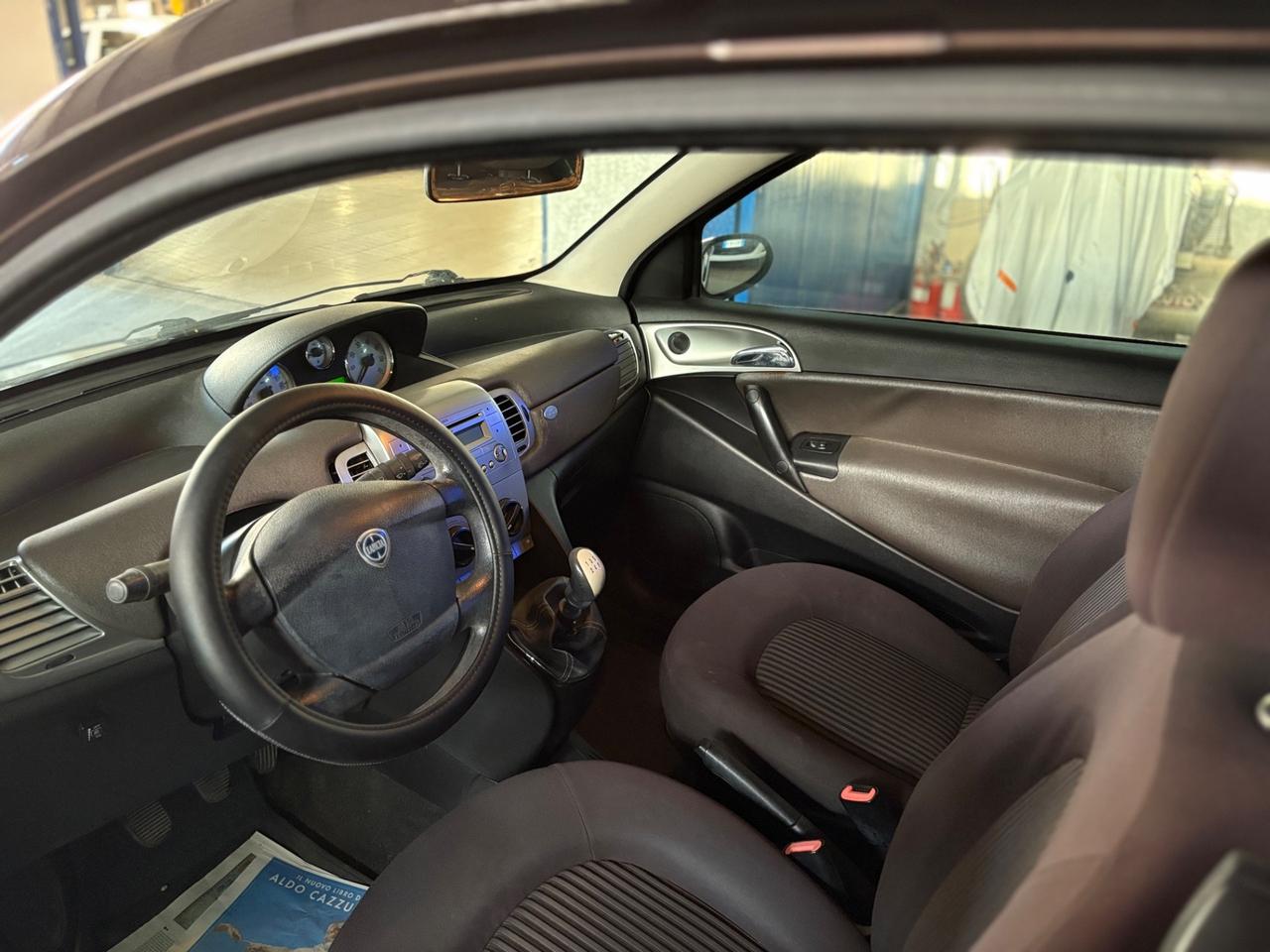 Lancia Ypsilon 1.4 Oro Ecochic GPL