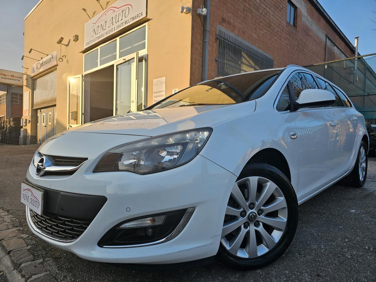 Opel Astra 1.6 CDTI 136cv Sports Tourer Cosmo*Pelle*Navi*Euro6