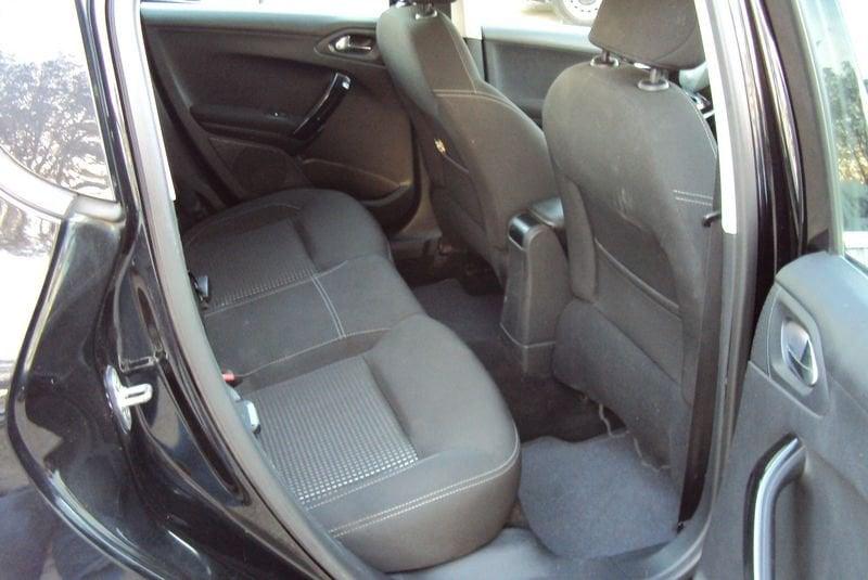 Peugeot 208 208 5p 1.6 bluehdi Active 75cv