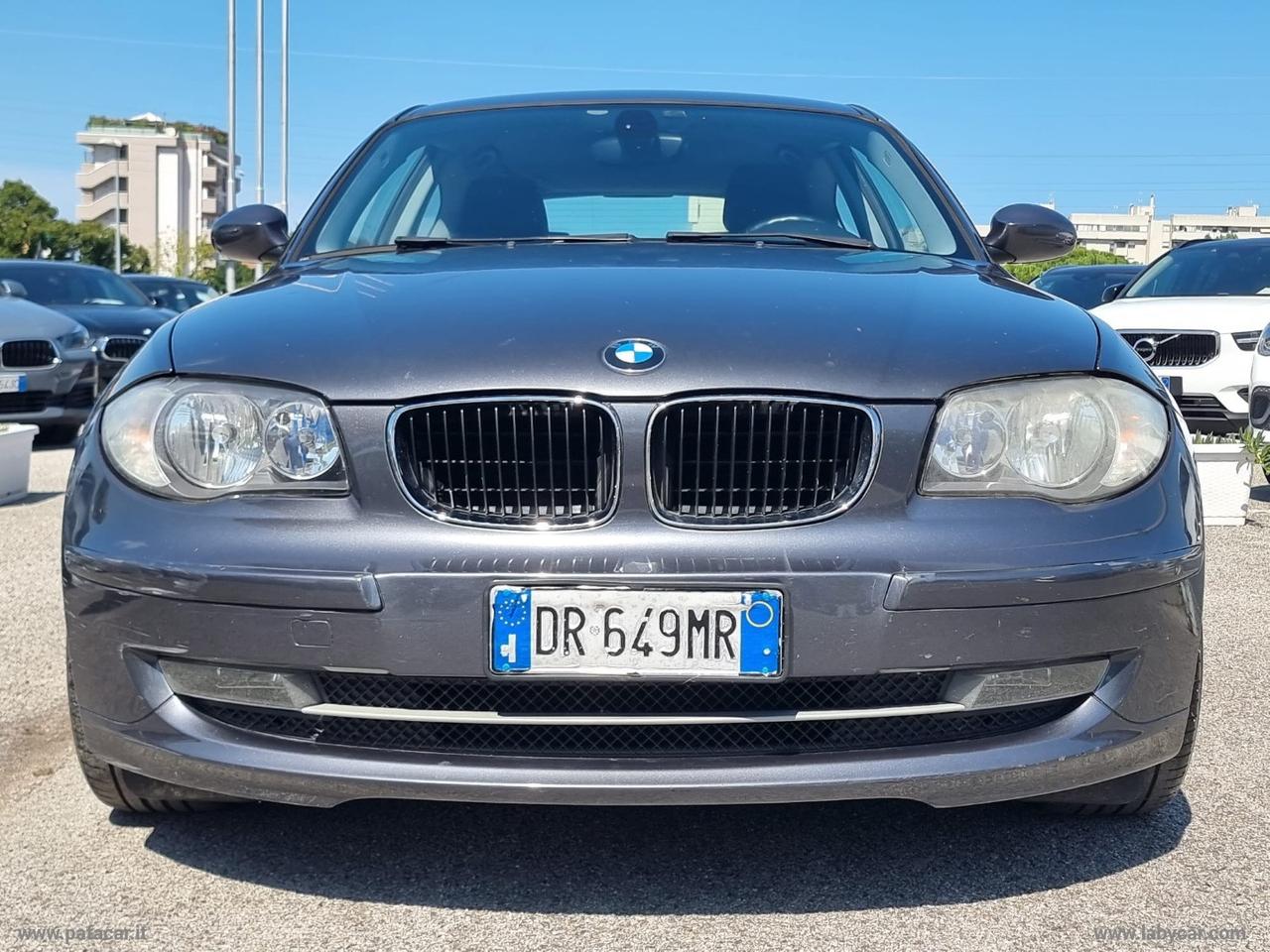 BMW 120i 3p. Futura