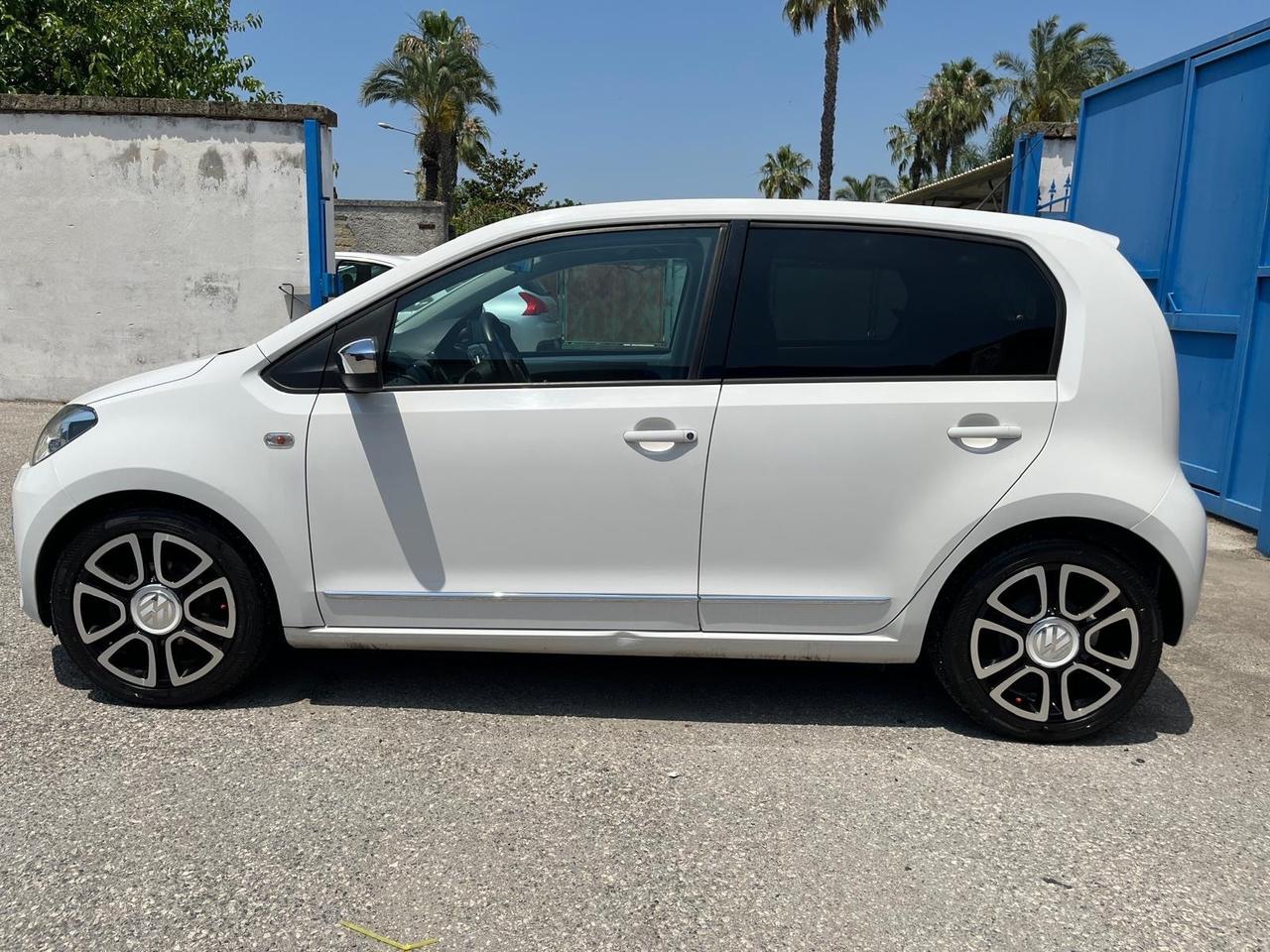 Volkswagen high up-5 P-1.0- km 84000-2012