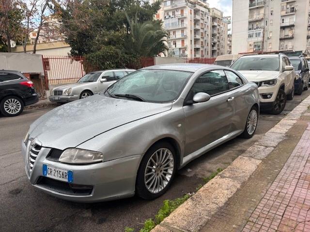 Alfa Romeo GT 1.9 MJT anche permuta o scambi0