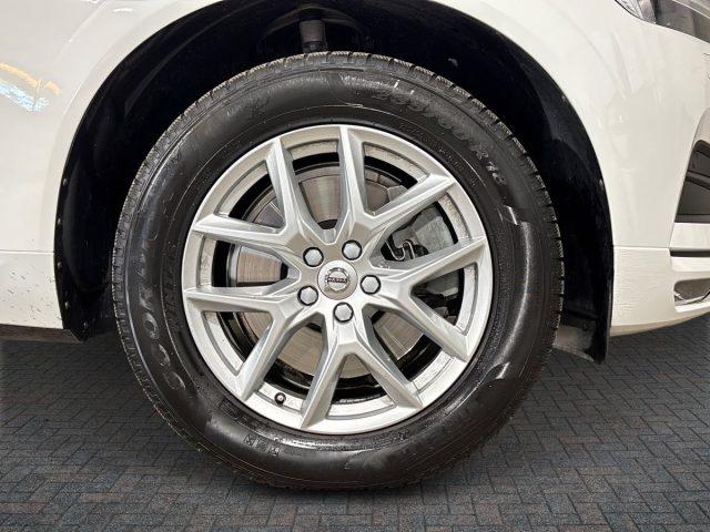 VOLVO XC60 B4 (d) AWD Geartronic Inscription