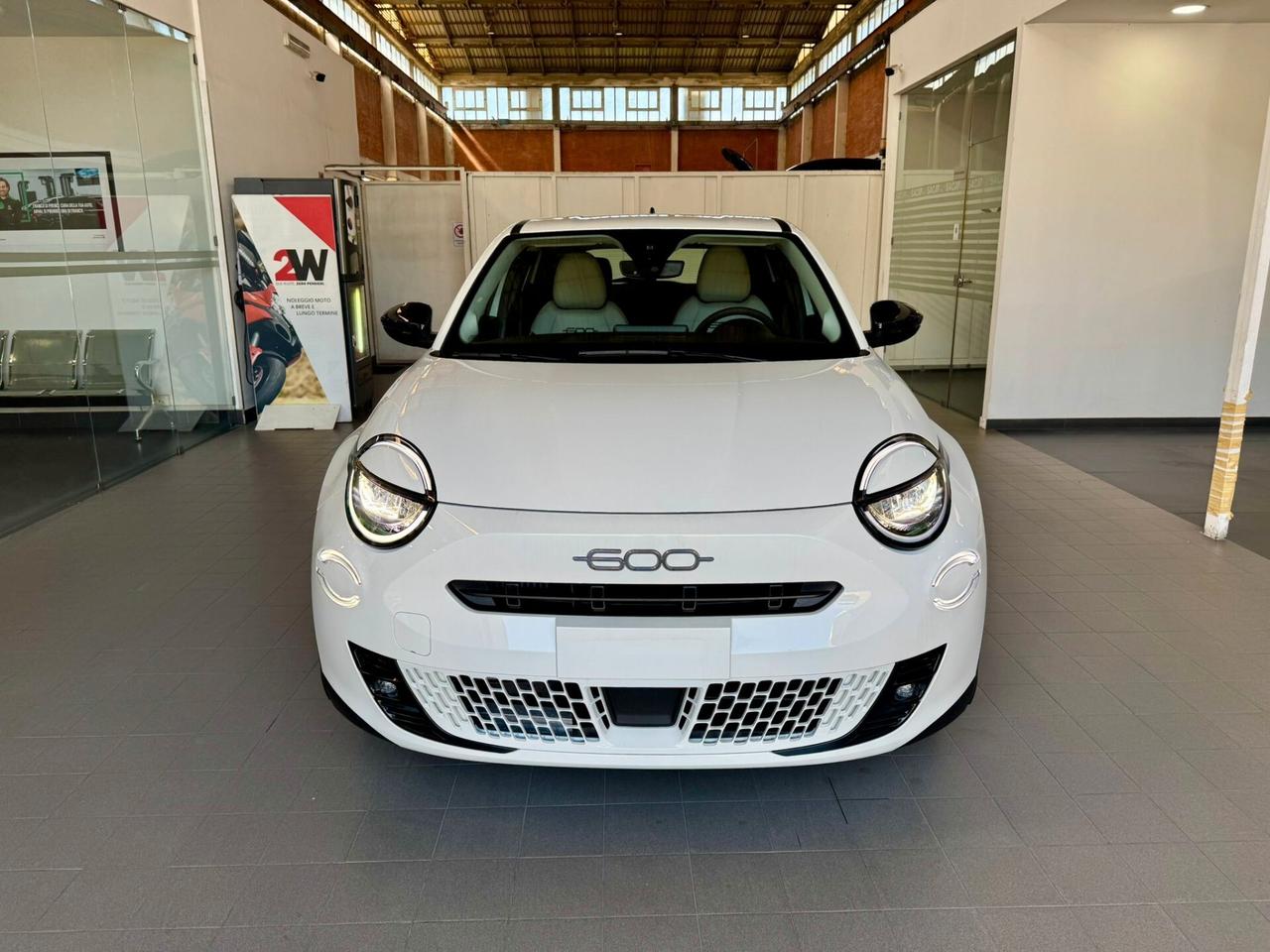 Fiat 600 Hybrid 145 CV DCT MHEV Icon KM0
