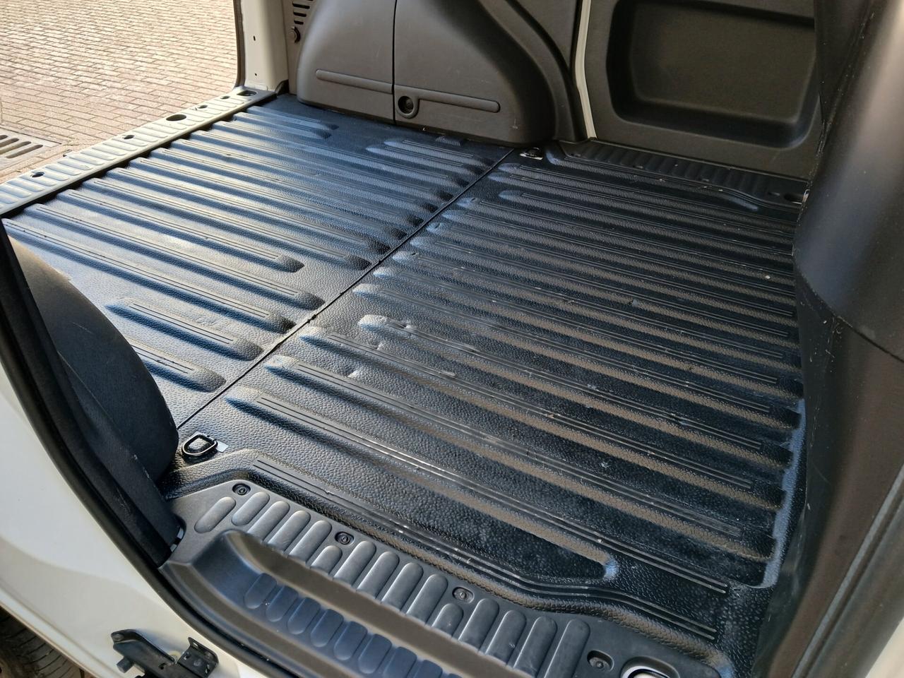 Nissan NV 250 Diesel