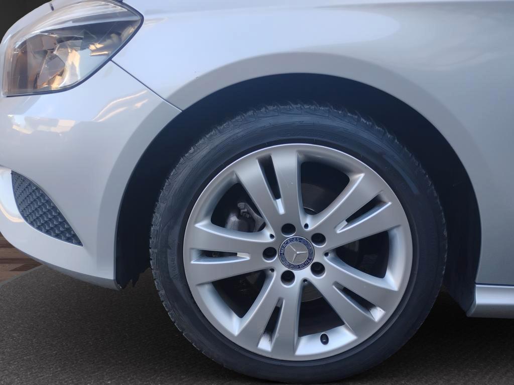 Mercedes Classe A A 180 cdi.SEDILI SPORTIVI.CERCHI 17.BLUETOOTH