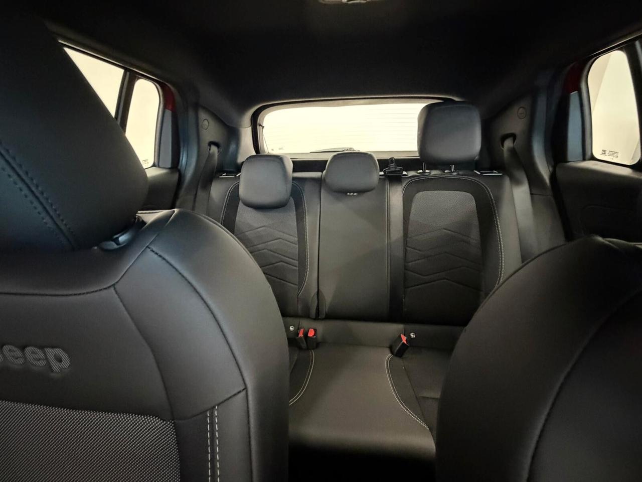 Jeep Avenger 1.2 Turbo 110 CV MHEV Altitude
