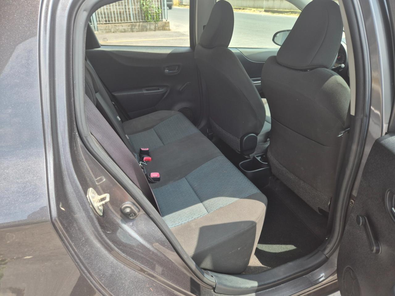 Toyota Yaris 1.0 5 porte Lounge BELLISSIMA