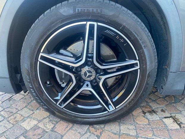 Mercedes GLA 200d 4 Matic Premium AMG