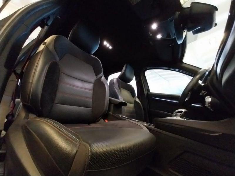 Renault Arkana 1.6 E-Tech full hybrid R.S. Line Auto 1.6 E-Tech full hybrid R.S. Line 145cv