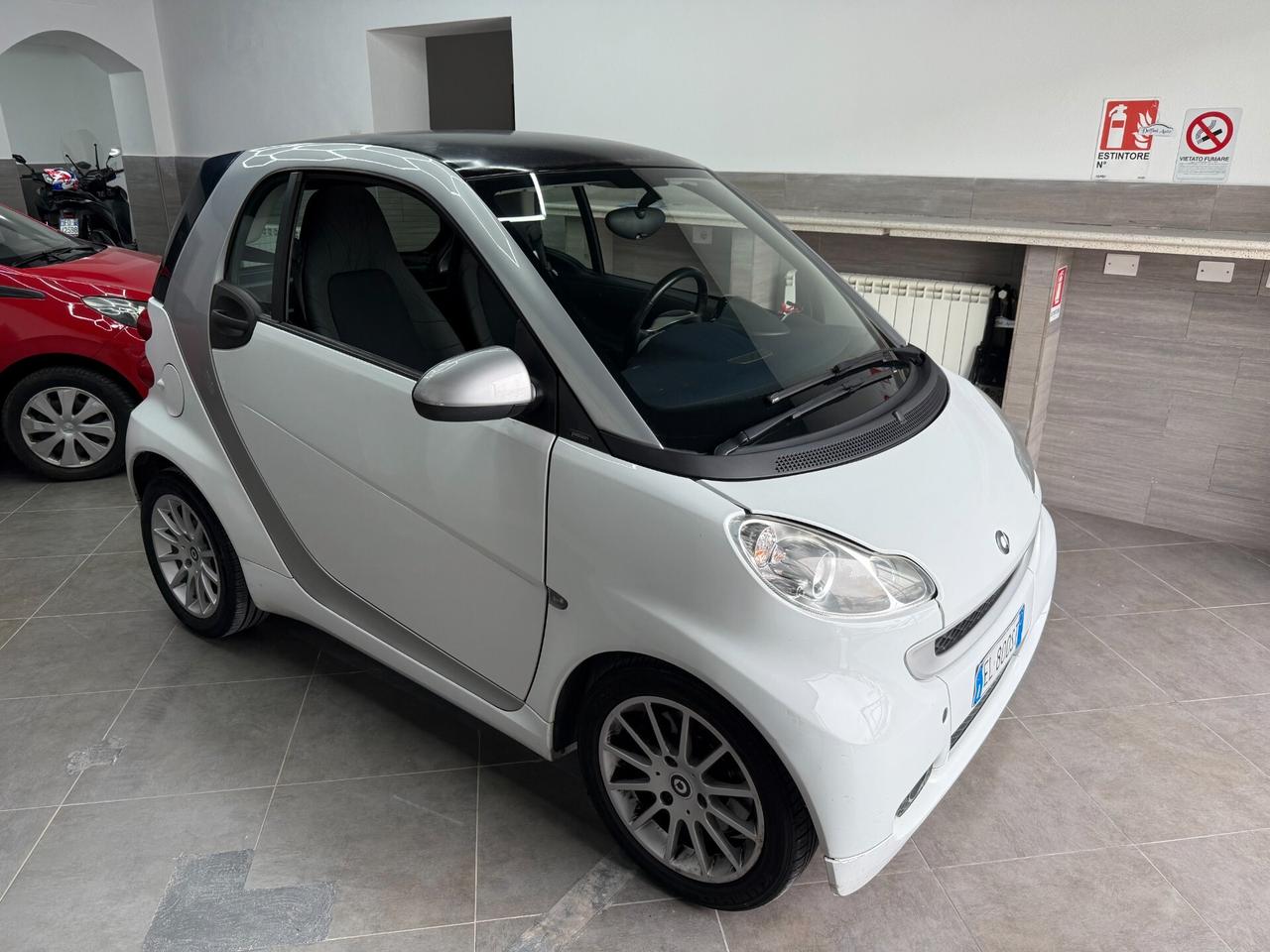 Smart ForTwo 1000 52 kW coupé pure