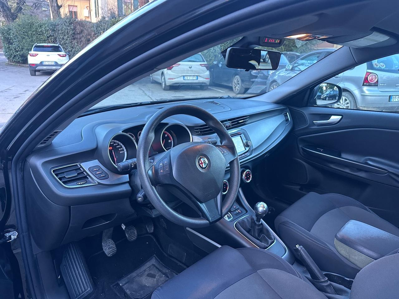 Alfa Romeo Giulietta 1.6 JTDm-2 105 CV Exclusive