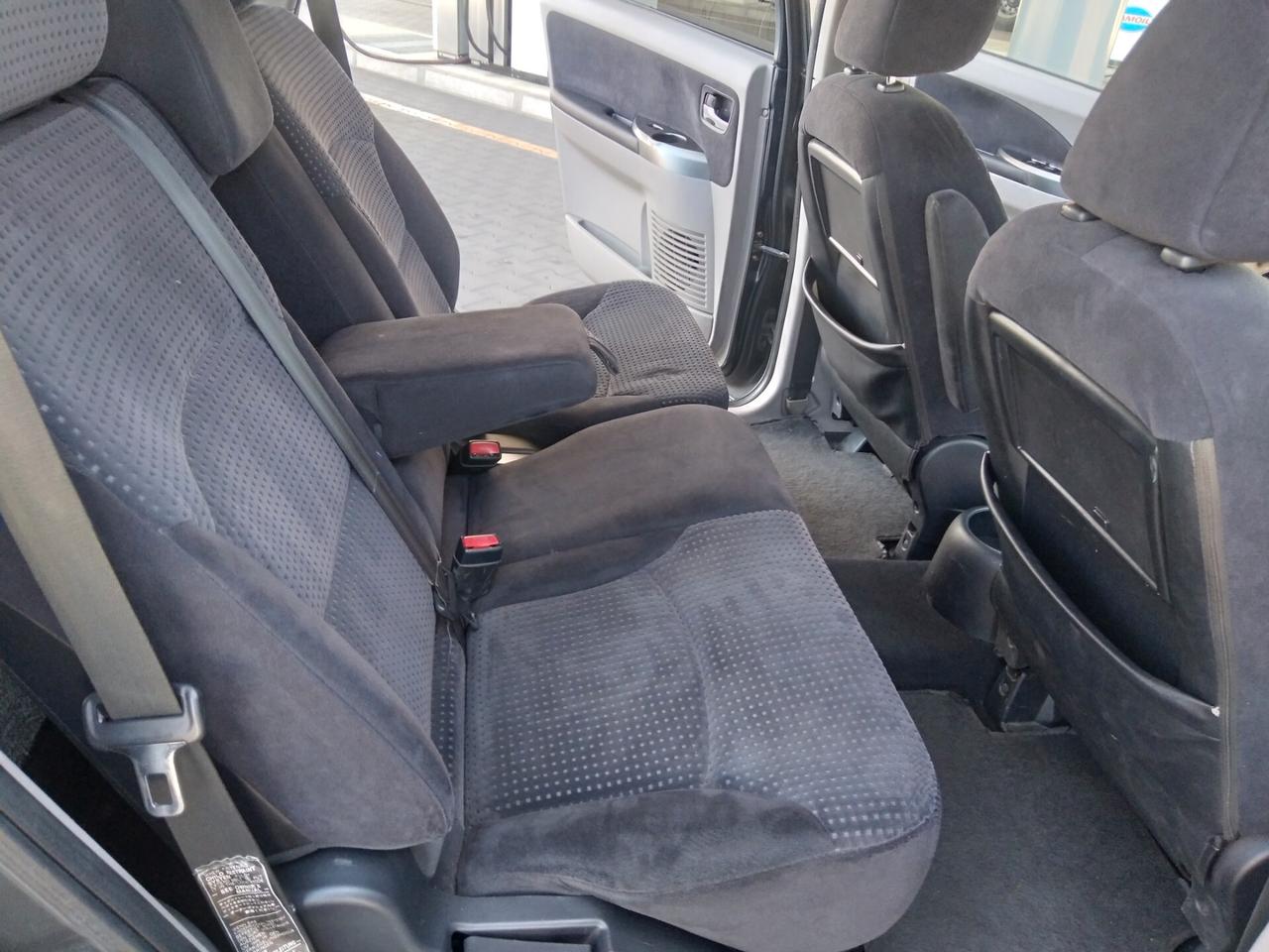 Mitsubishi Grandis 2.0 tdi 140cv 7 posti motore WOLKSWAGEN