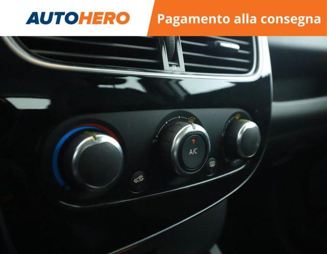RENAULT Clio 1.2 75CV 5 porte Zen