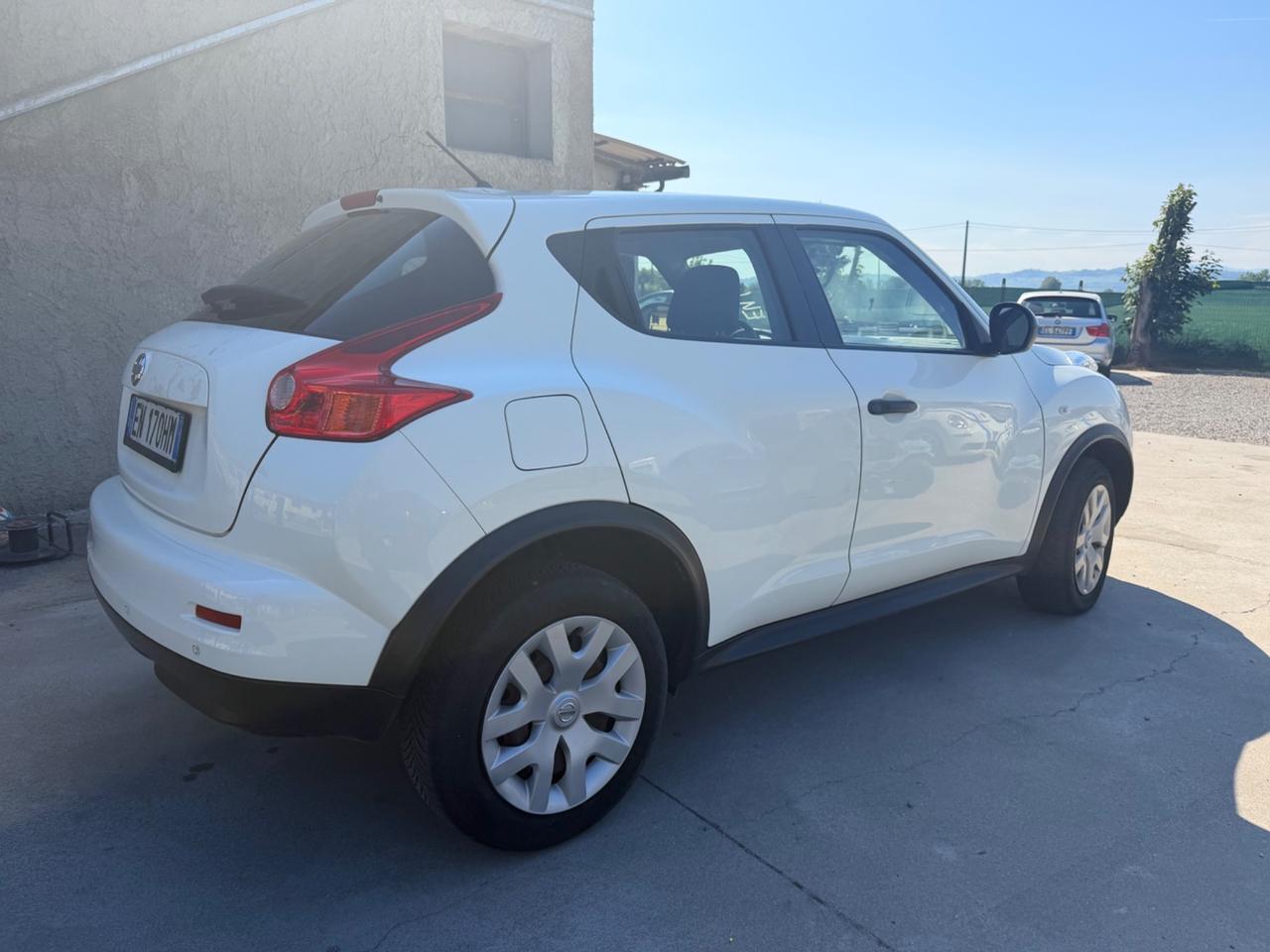 Nissan Juke 1.6 Acenta – Tenuta con cura e Pronta all'uso!