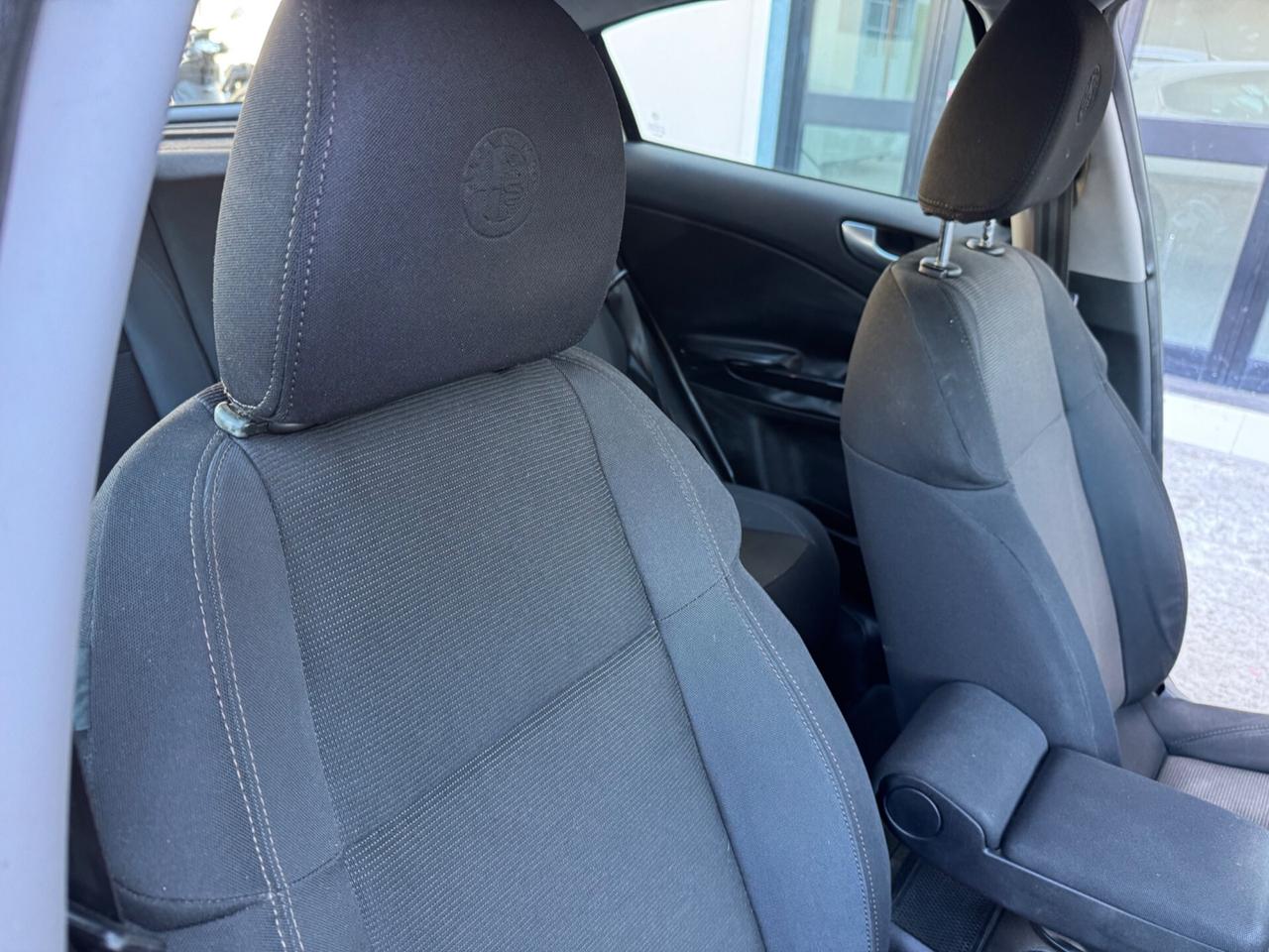 Alfa Romeo Giulietta 1.6 JTDm-2 105 CV Exclusive