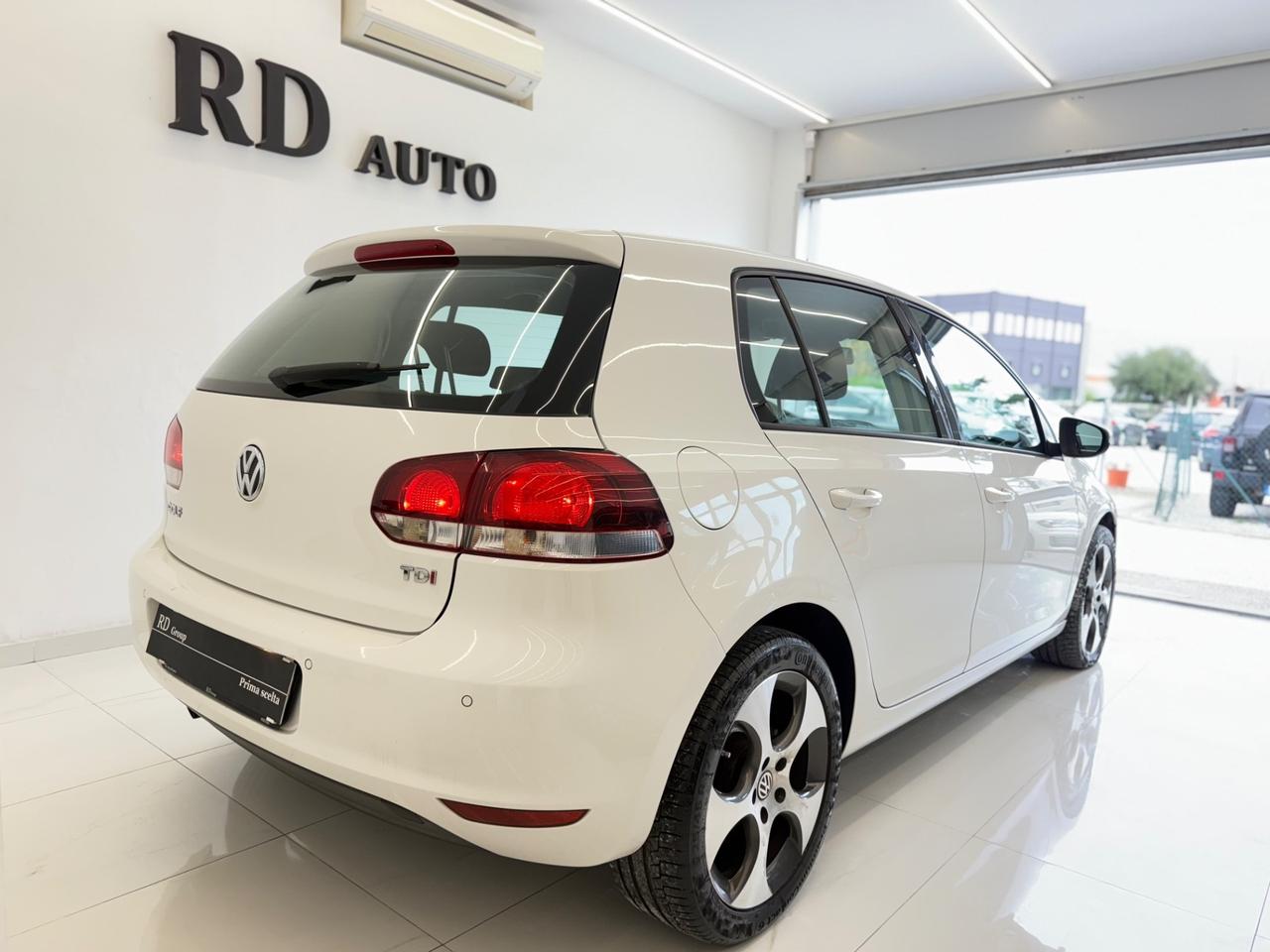 Volkswagen Golf 6 5p 1.6 tdi Highline automatica ok neopatentati