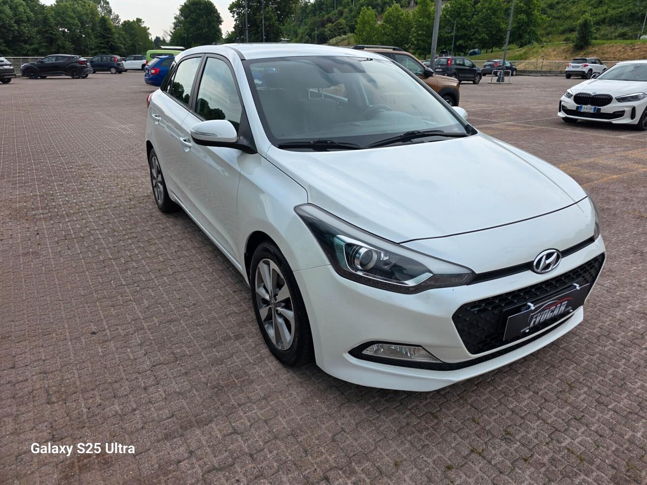 hyundai i20 1.2 valutiamo usato