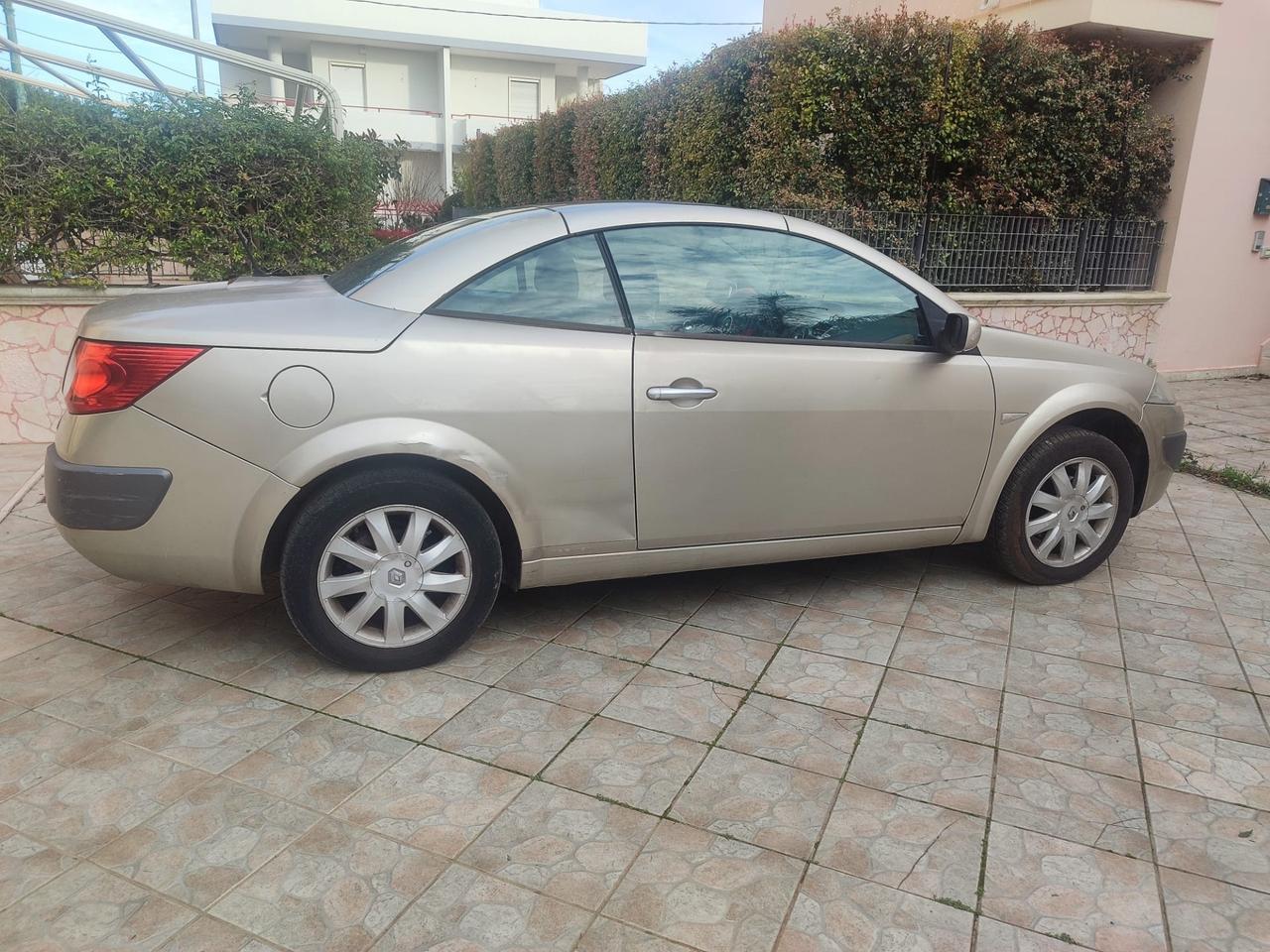 Renault Megane Mégane C-C 1.6 16V Exception cabrio