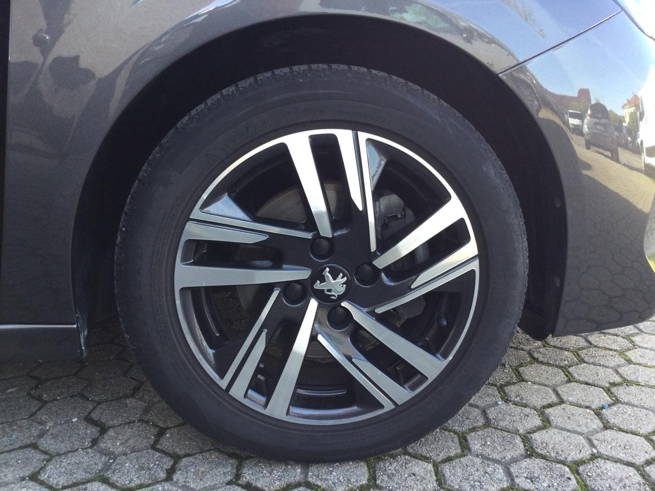 Peugeot 208 PureTech 100 Stop&Start 5 porte Allure Pack
