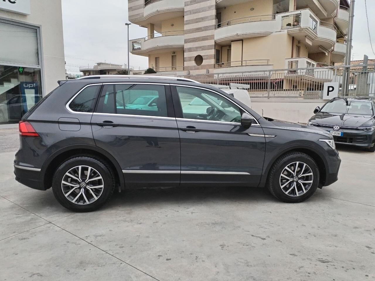 Volkswagen Tiguan 2.0 TDI 150 CV SCR DSG Life