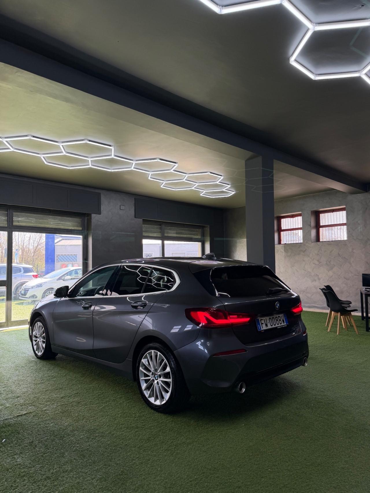 Bmw 118d 5p. Sport TETTO APRIBILE