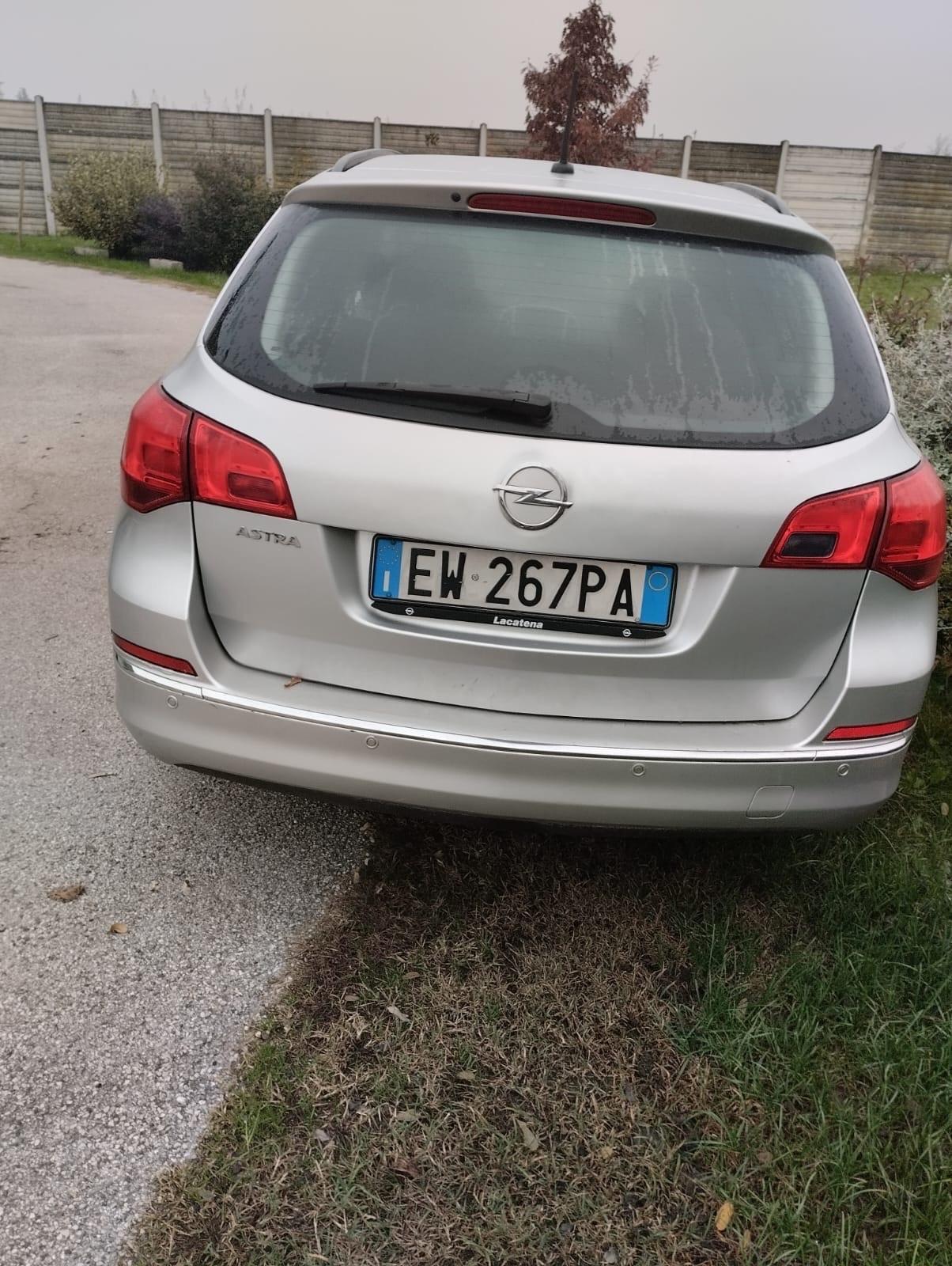 Opel Astra 1.4 Turbo 140CV Sports Tourer GPL Tech Elective