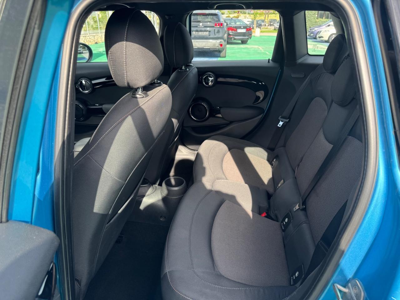 Mini 1.5 Cooper D Business